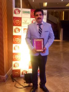 Dr. Mohit Arora award (Best orthopedic surgeon Amritsar)